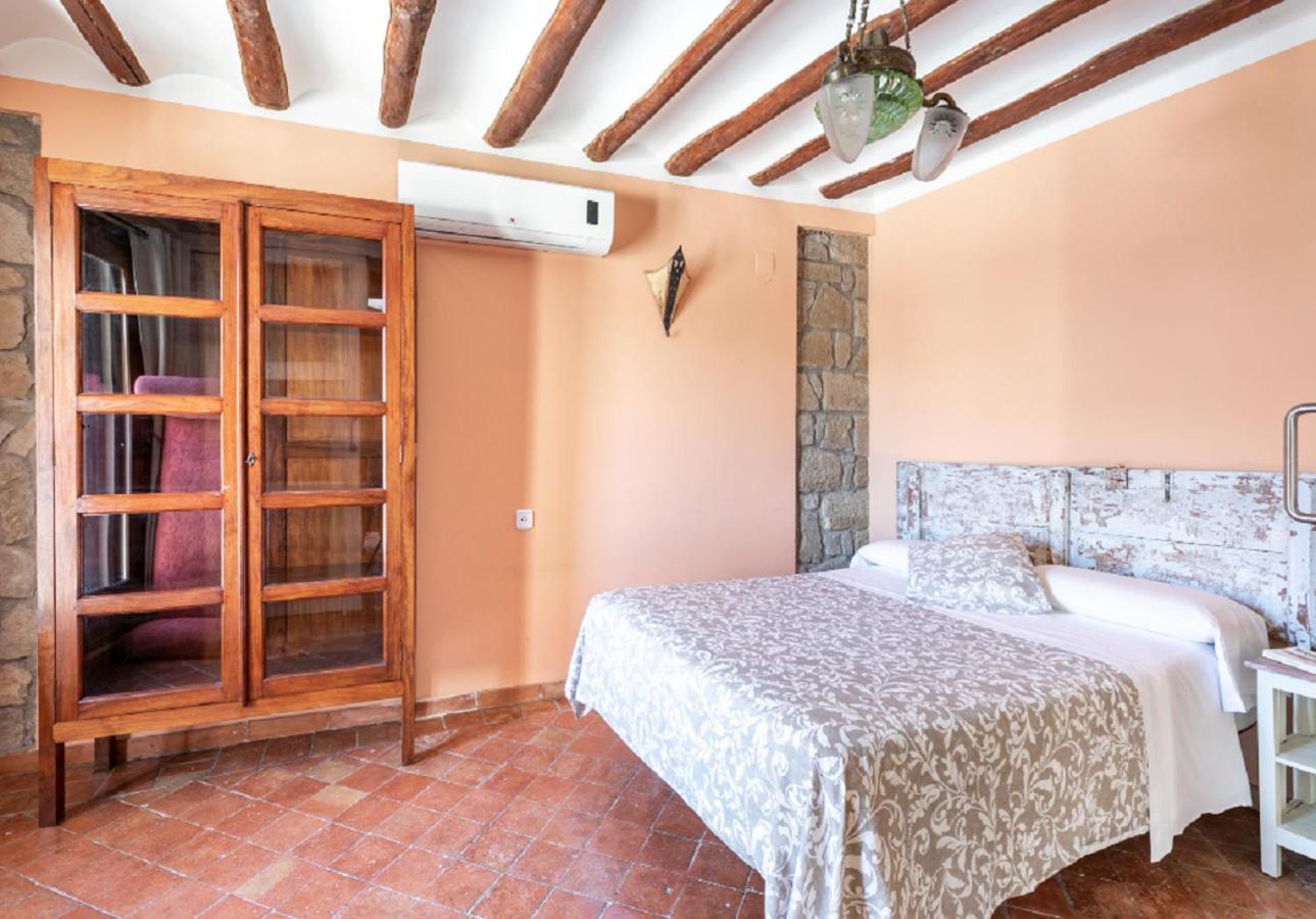 Apartamentos Vino Tinto Y Restaurante Tomate Rosa 아다후에스카 외부 사진